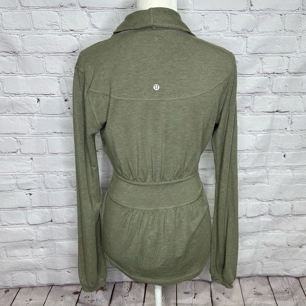 LULULEMON Dance Pulse Wrap Olive
Green - Picture 5 of 14